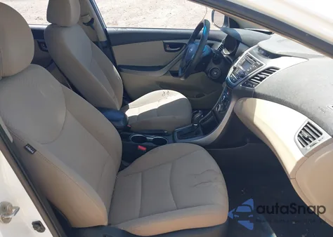 2016 Hyundai Elantra Se из США, поврежденный, VIN 5NPDH4AE2GH780060